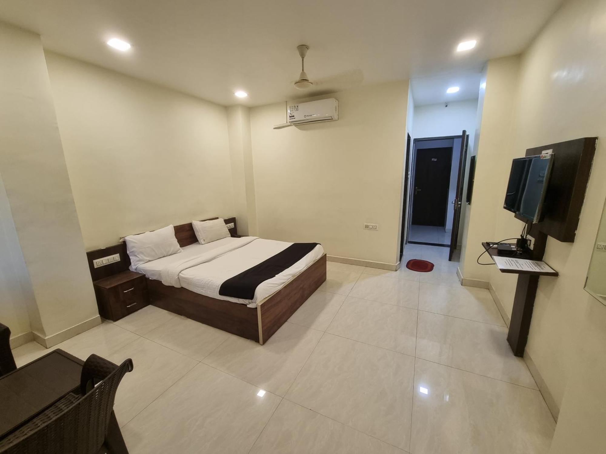 The Living Space Lonavala Ngoại thất bức ảnh