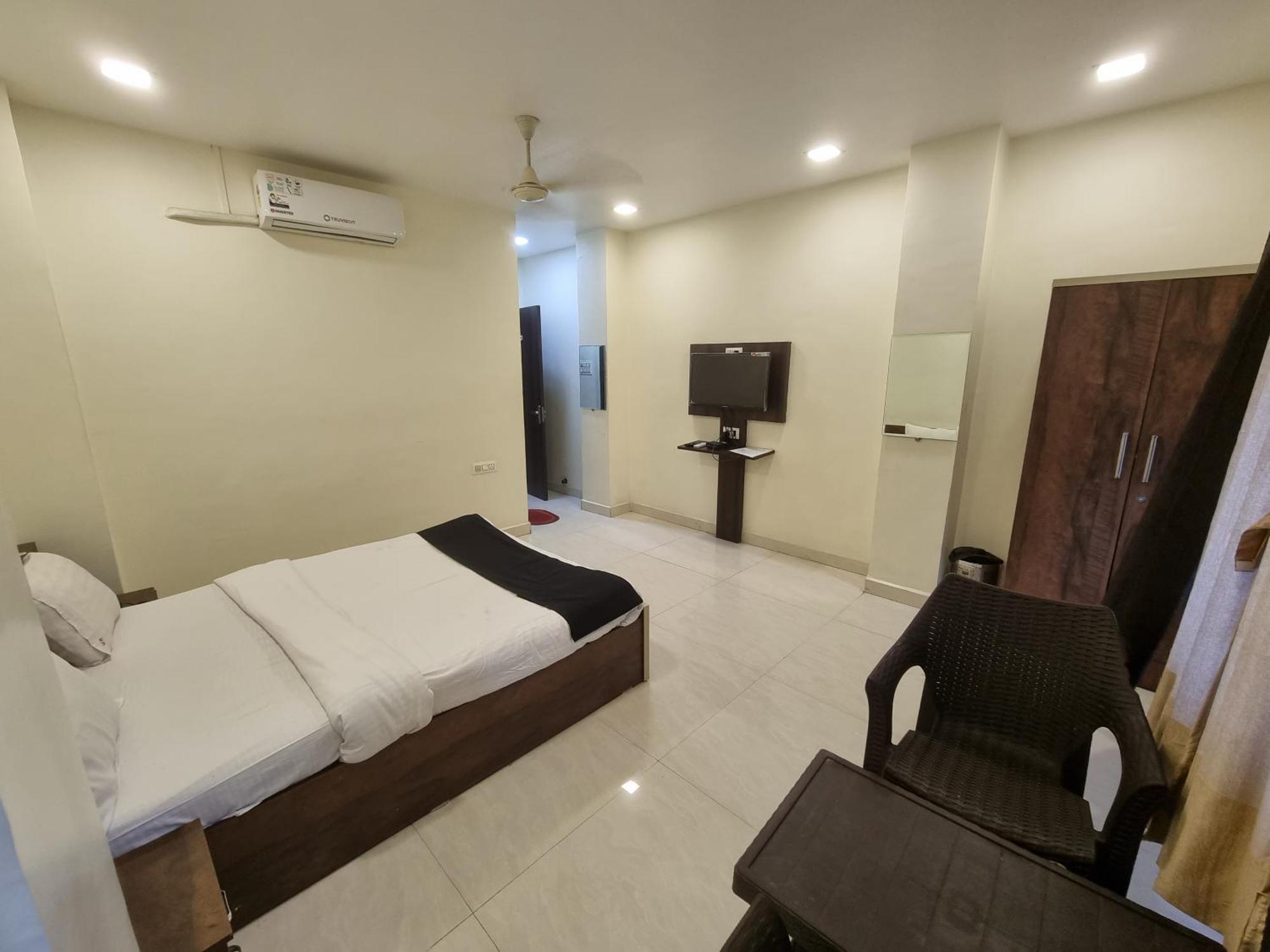 The Living Space Lonavala Ngoại thất bức ảnh