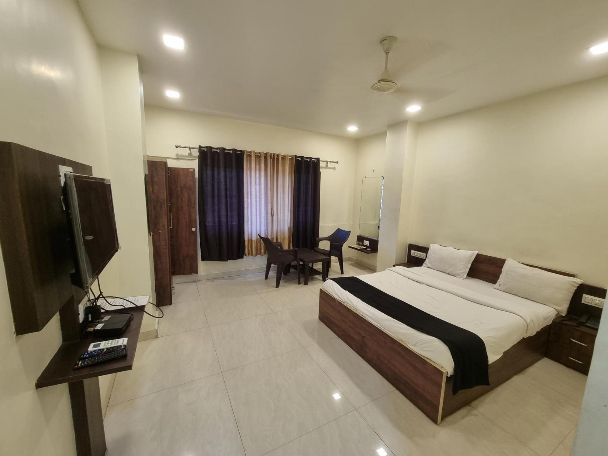 The Living Space Lonavala Ngoại thất bức ảnh