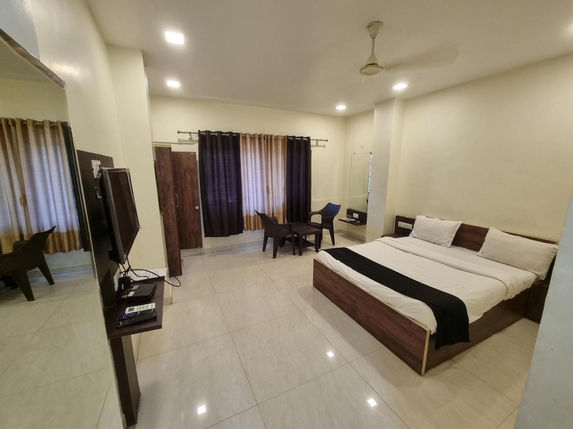 The Living Space Lonavala Ngoại thất bức ảnh